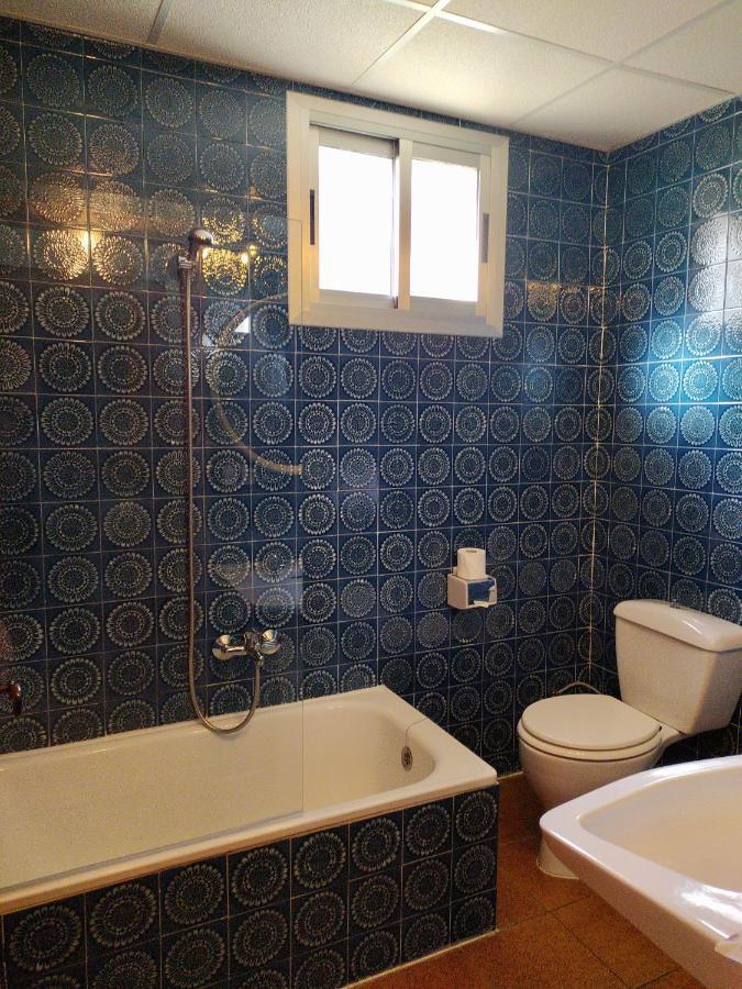 Hostal Pirineos Meliz Биелса Екстериор снимка